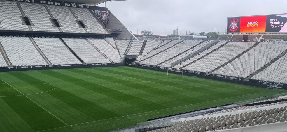 Gramado da Neo Química Arena neste sábado, véspera de Corinthians x Flamengo