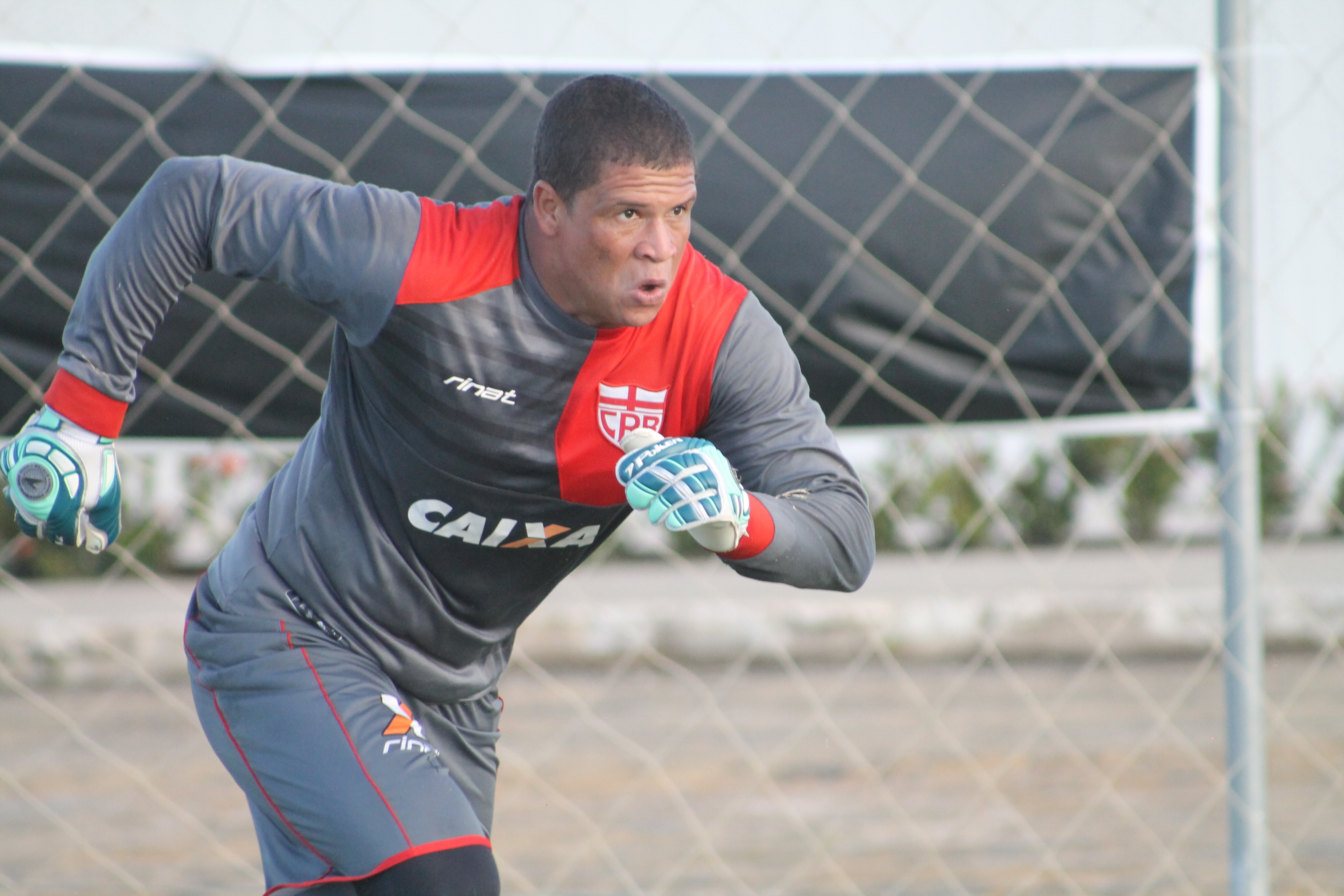 Provável escalação: com visita de bicampeão, CRB encerra treinos para jogo contra a Ponte