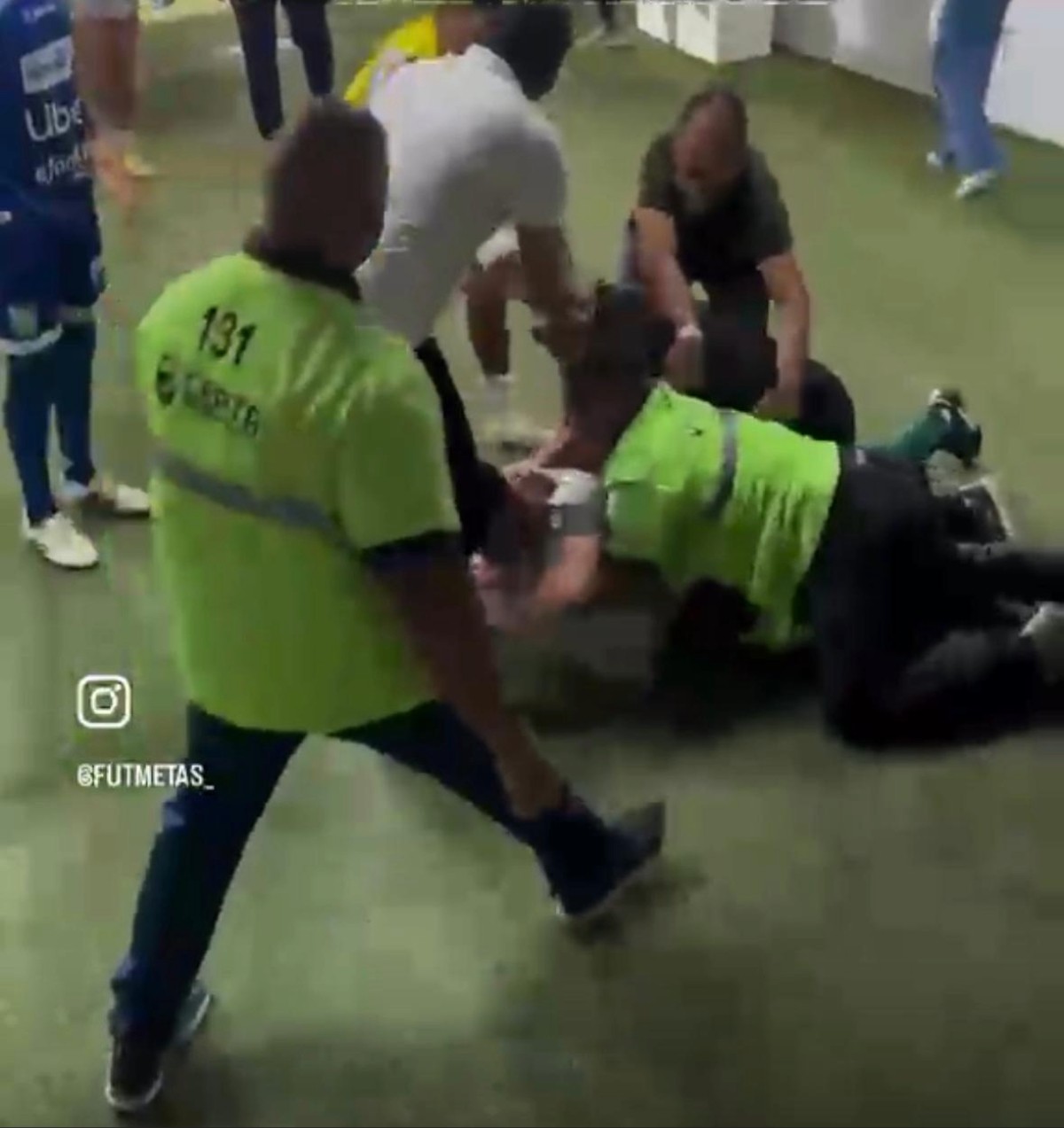 ABC x Uberlândia tem confusão e agressões no intervalo; veja vídeo