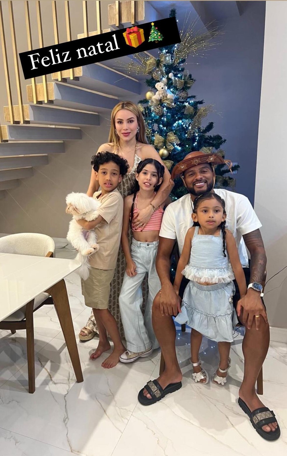Reinaldo com a família na noite de Natal — Foto: Reprodução, Instagram