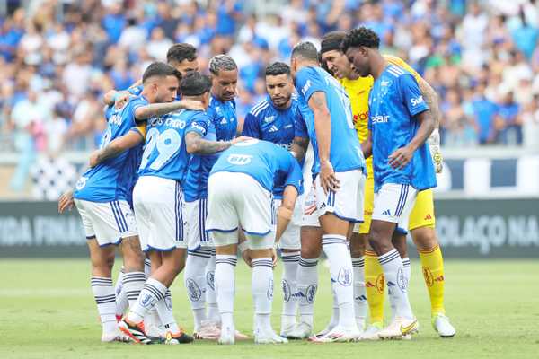 A CAMINHO! Cruzeiro vive a expectativa da chegada de novo técnico