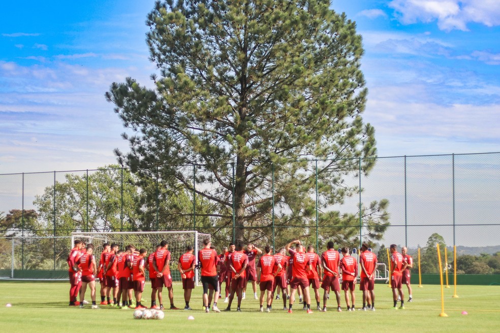 Grupo do Inter durante treinos em Itu — Foto: Ricardo Duarte/Internacional
