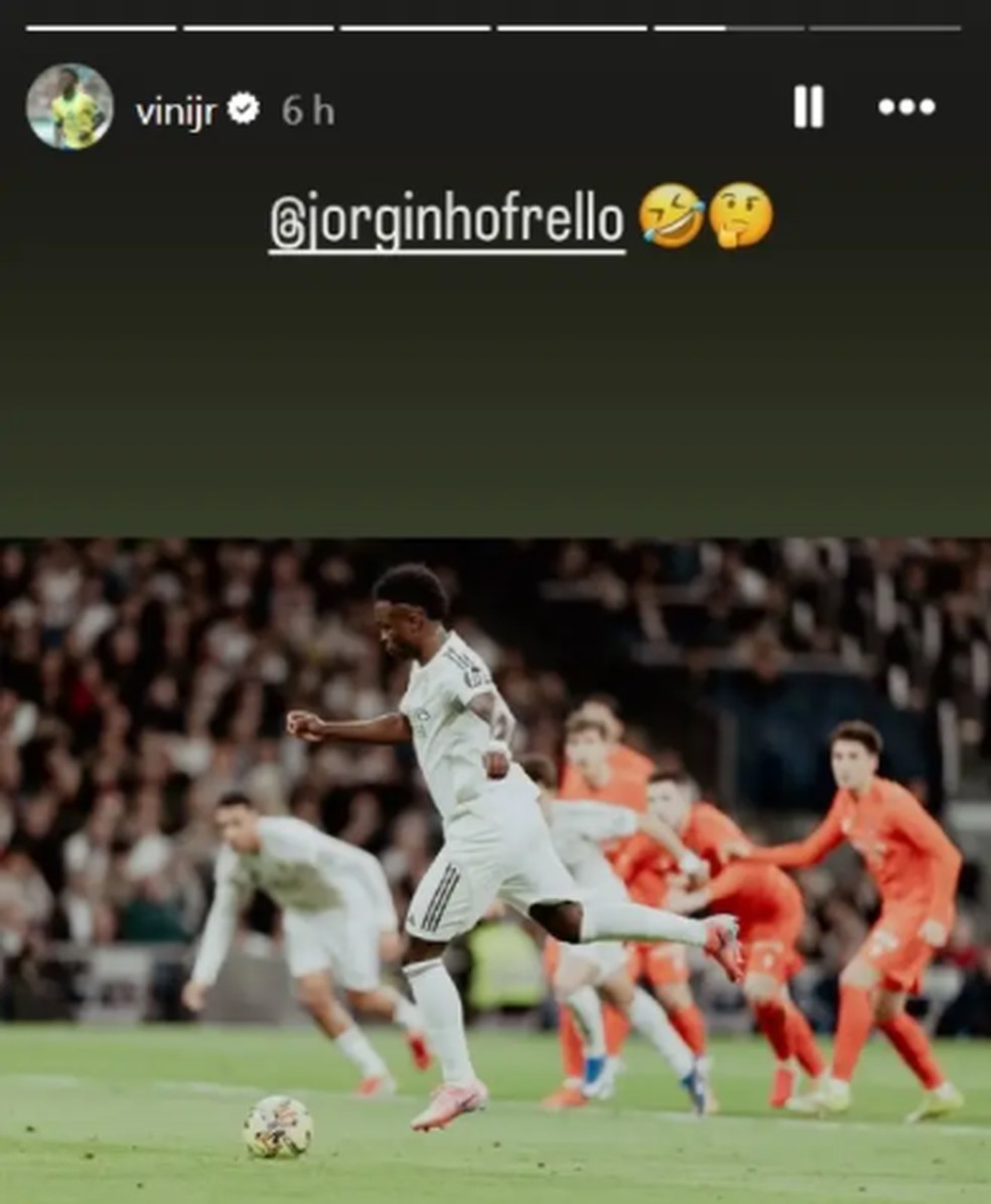 Vinícius Júnior homenageia Jorginho, do Flamengo, após imitar o estilo de cobrança de pênalti do volante — Foto: Reprodução/Instagram