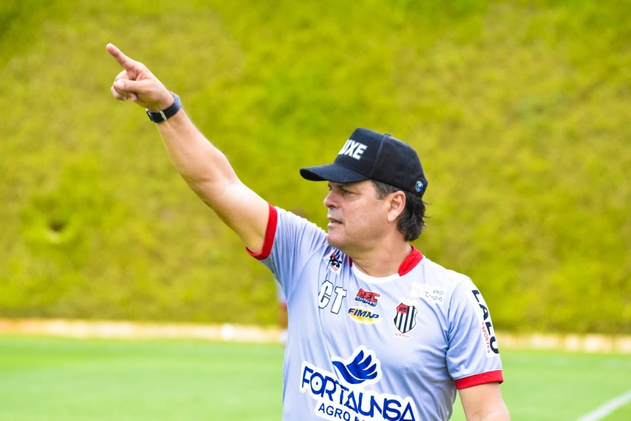 Fique por dentro: Vocem renova com o técnico Paulinho McLaren para a Série A4 de 2027