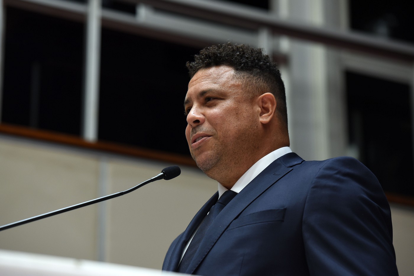 Ronaldo vê SAF como solução para o Corinthians e demonstra interesse em investir
