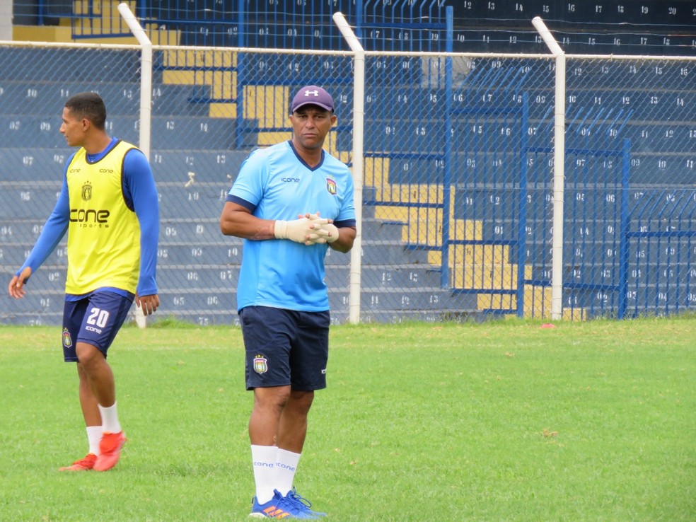 Axel, técnico do São Caetano — Foto: Comunicação/AD São Caetano 