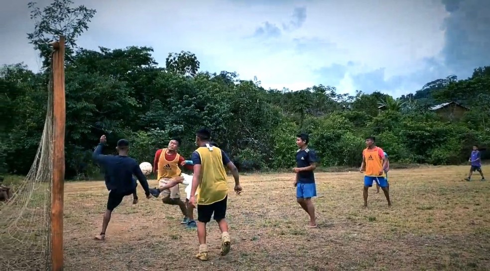 Futebol na Aldeira ind&iacute;gena em Roraima &mdash; Foto: Reprodu&ccedil;&atilde;o