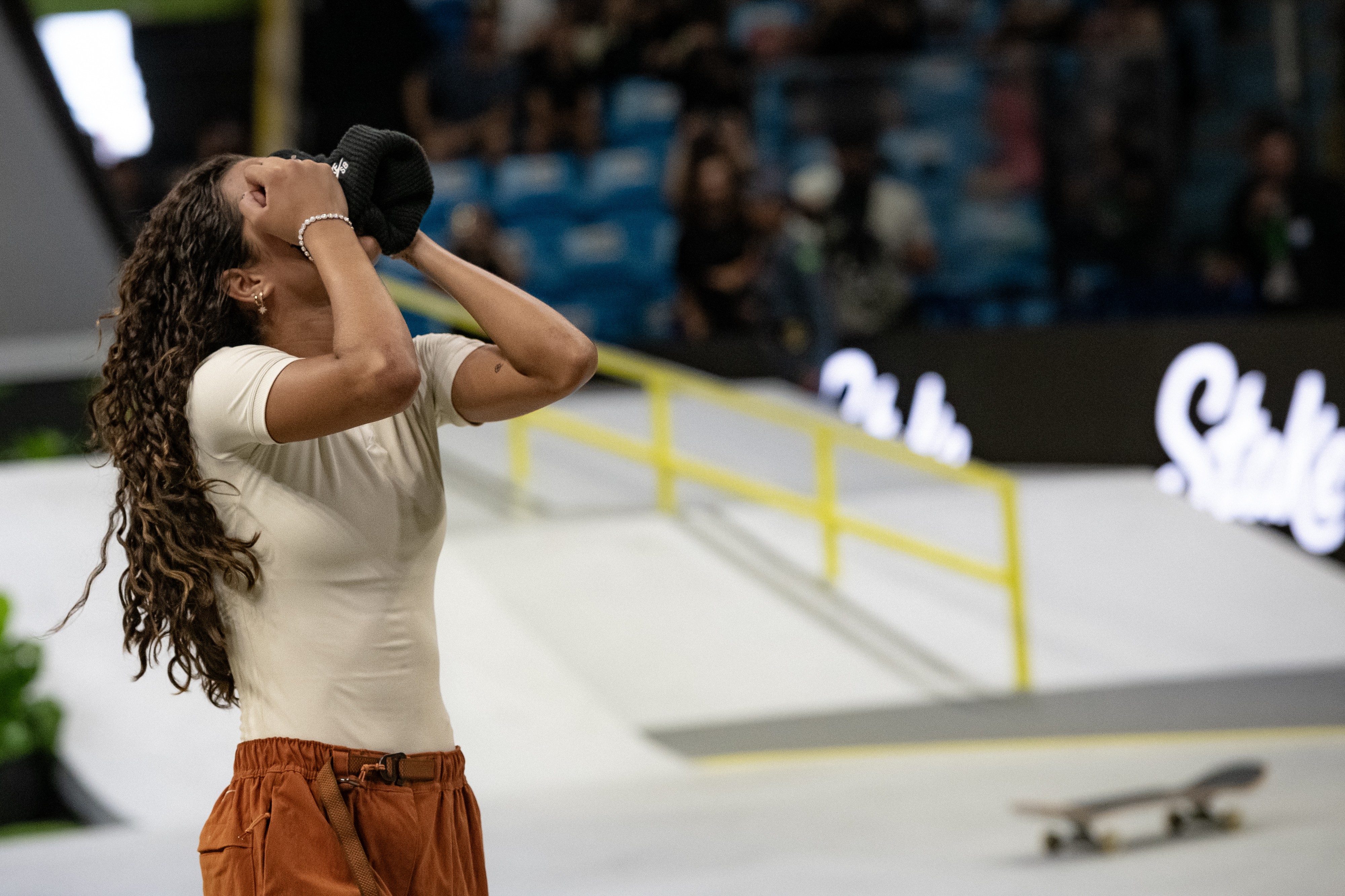 Rayssa Leal fica fora de treino a dois dias da estreia no Mundial