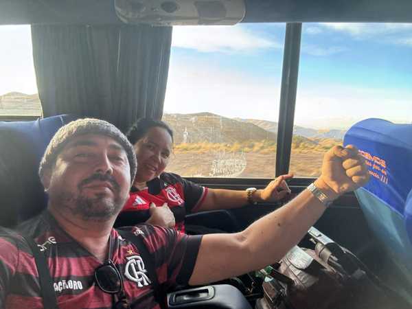 Torcedor fica preso na Bolívia, resgatado por terra e volta ao Flamengo