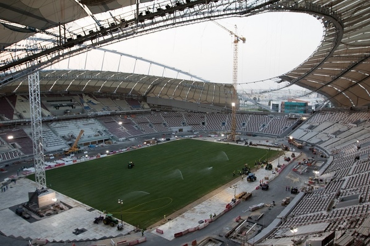 Reta final: Catar instala gramado da final da Copa de 2022