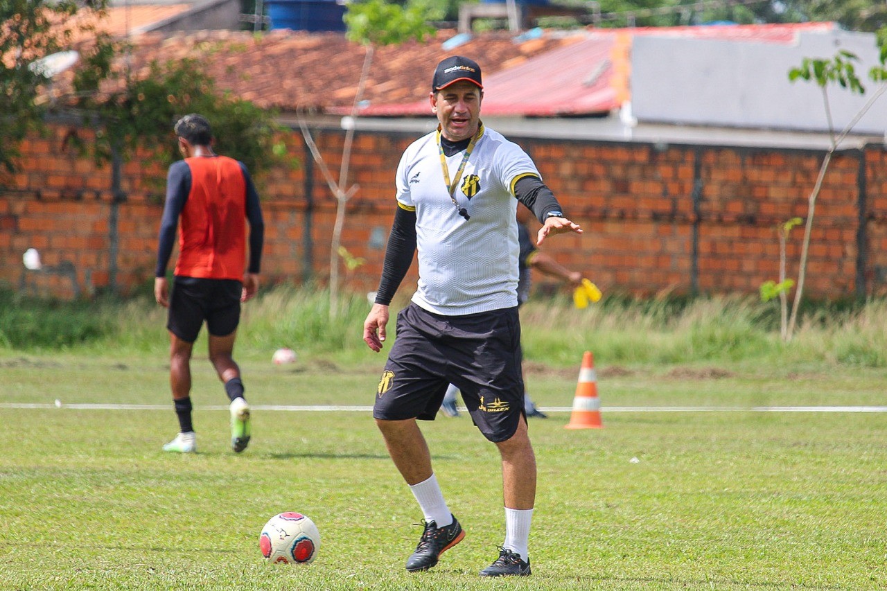 Potiguar de Mossoró anuncia técnico Hermes Júnior, ex-Madureira e Olaria