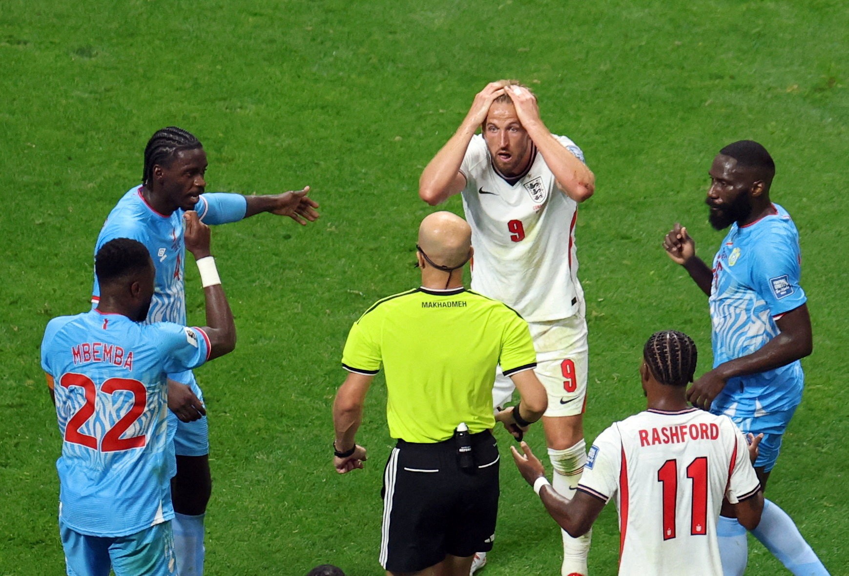 Comentarista na Copa, Ibrahimovic critica Inglaterra: "Sofrendo fisicamente"