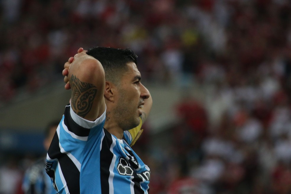 Suárez vive jejuns de gols no Grêmio também — Foto: Eduardo Moura