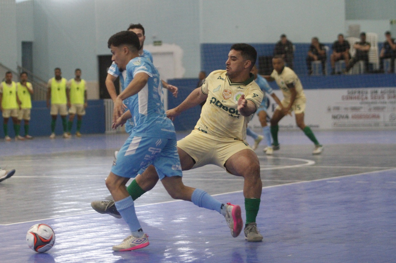 Atlético-PI vence o Fazenda-PR de virada e assume liderança do Brasileiro de Futsal 2026