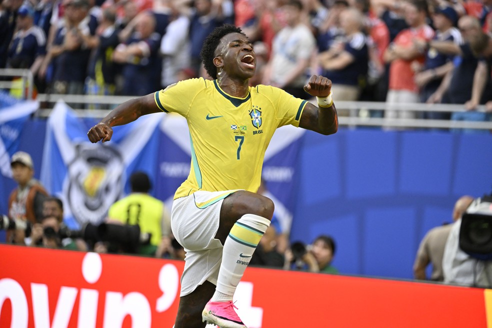 Vini Jr em ação pela Seleção - Vini Jr em campo na Copa