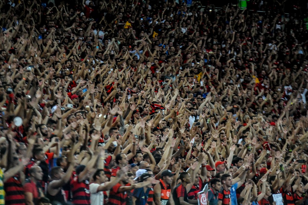 Torcida do Flamengo em festa no Maracan� � Foto: NAYRA HALM/FOTOARENA/ESTAD�O CONTE�DO