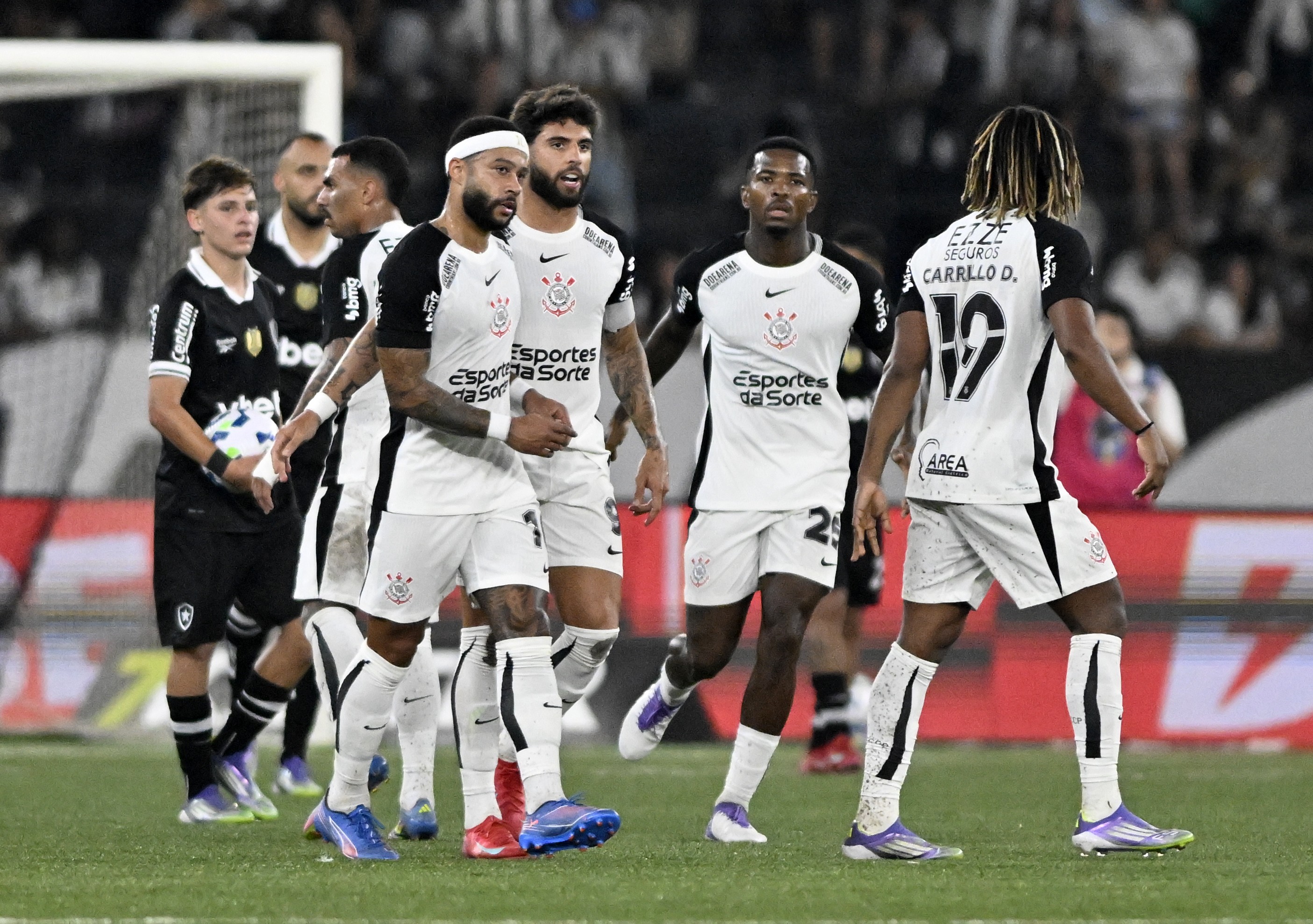 Análise: empate do Corinthians com mérito de Dorival Júnior expõe carência do elenco