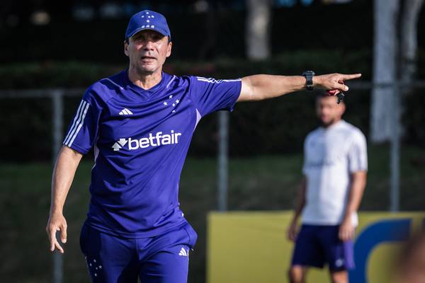 Escalação do Cruzeiro: lateral tem lesão, e Zé Ricardo conta com retornos; veja relacionados