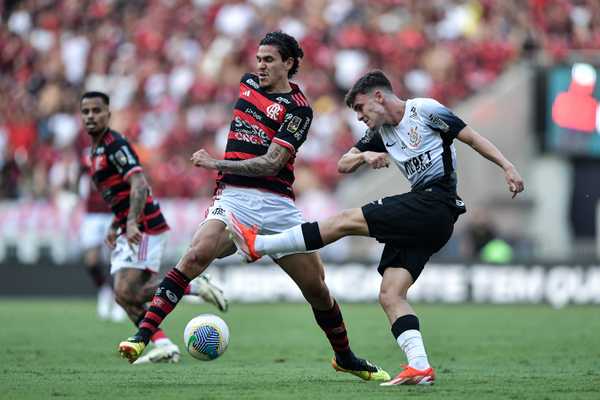 Falha na Estratégia de Antônio Custa Caro ao Corinthians: Ataque Desprezado.