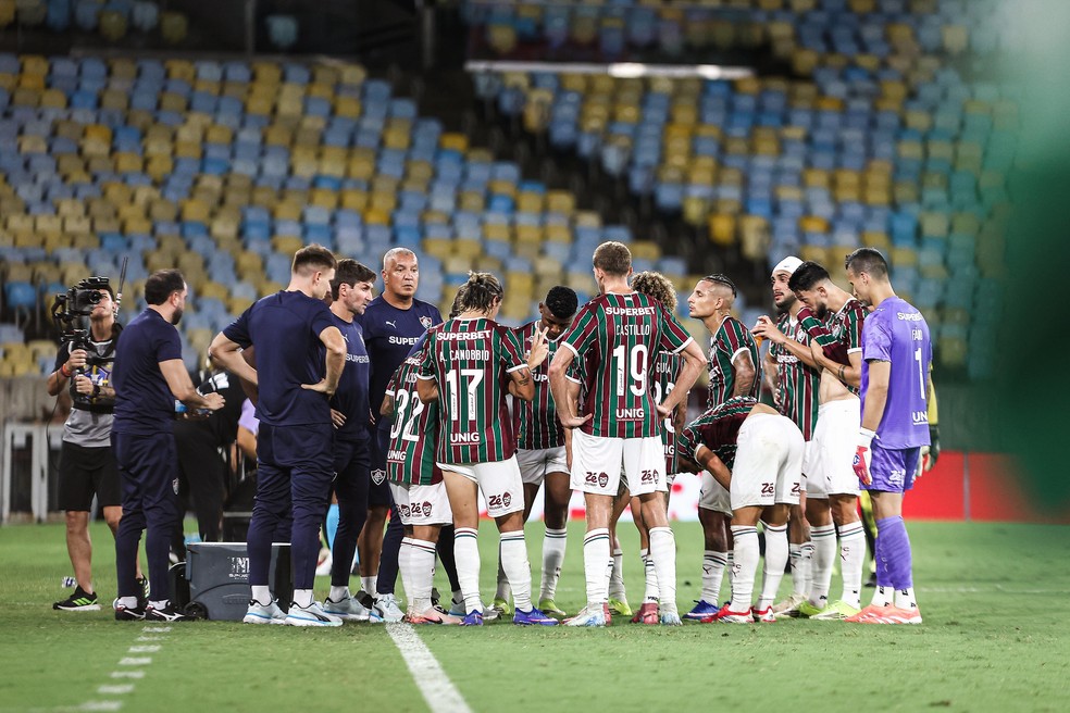 Fluminense supera trauma do clássico e Castillo brilha em sua estreia como titular