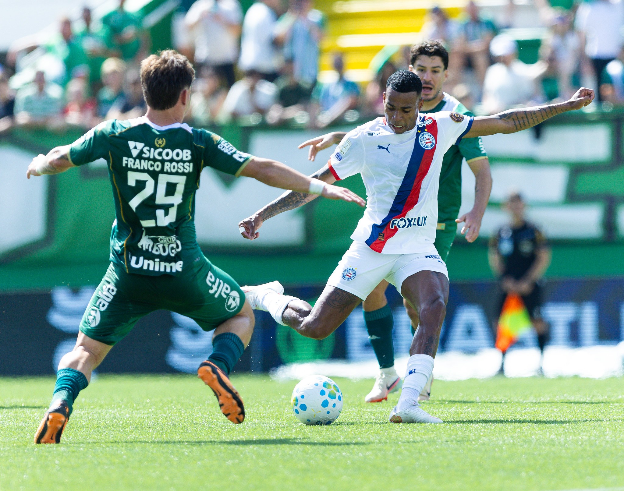 Análise: Bahia desperdiça chance de vencer e confirma má fase em jogo ruim contra lanterna