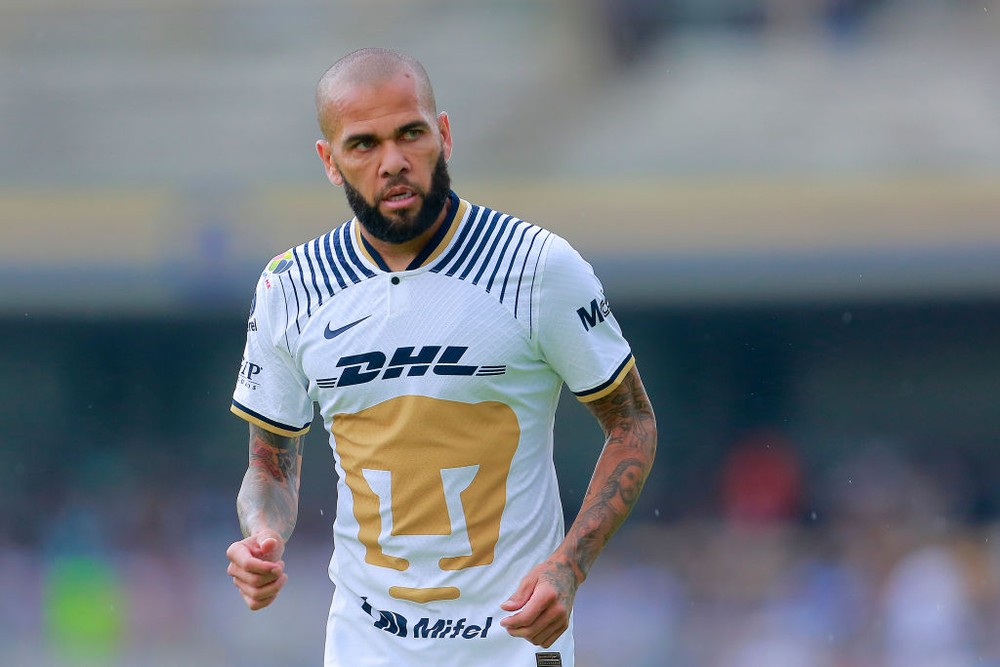 Advogado deixa defesa de Daniel Alves contra acusações de agressão sexual