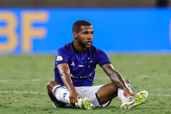 Cruzeiro x Vasco: Wesley perde gol sem goleiro aos 48 do segundo tempo; vídeo