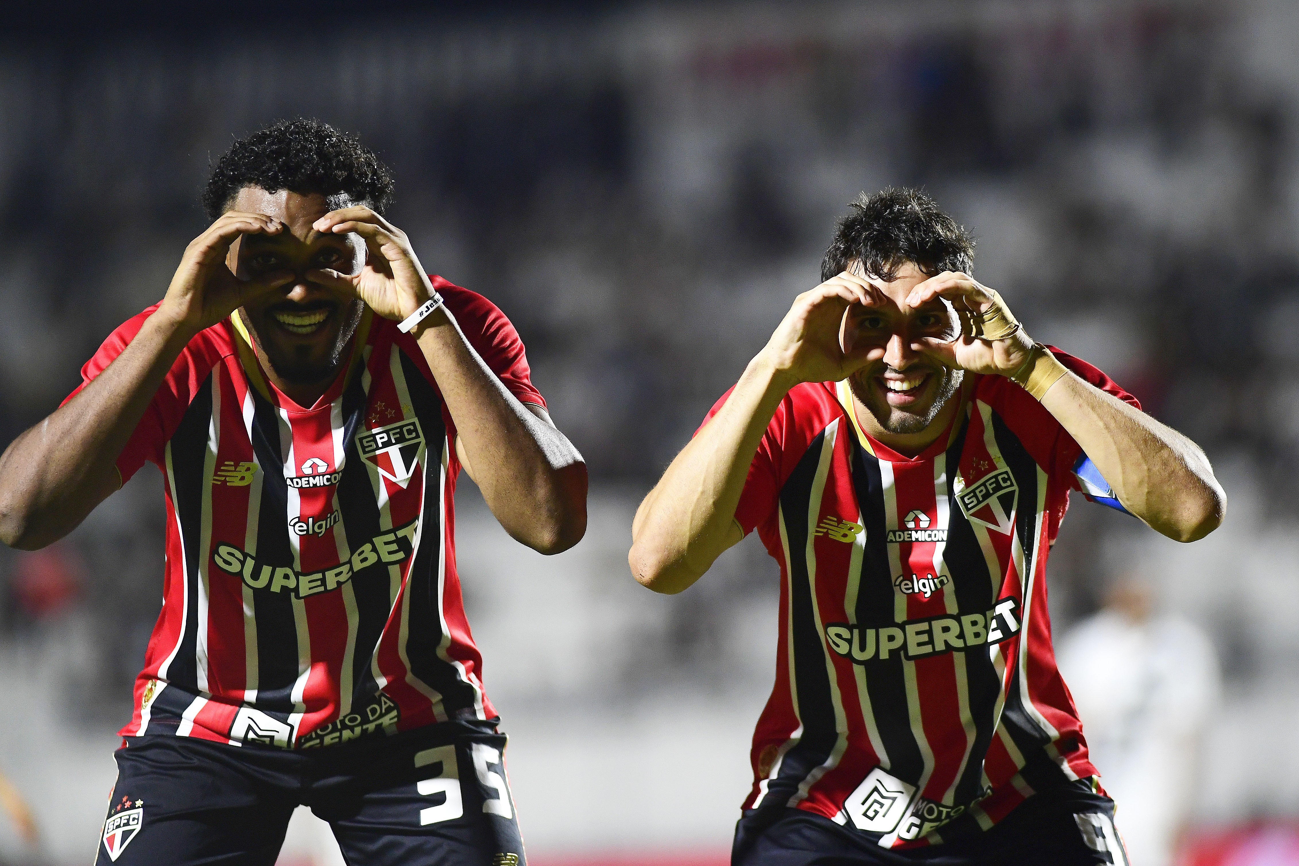 São Paulo passa longe de atuação brilhante, mas faz o que é preciso | Ge