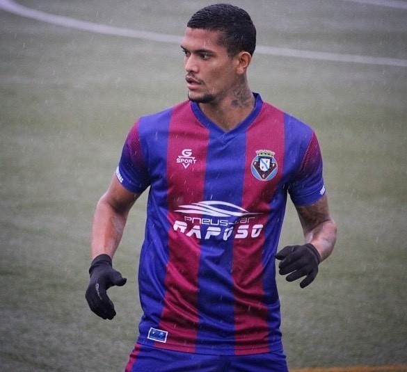 Atacante Erick Rocha, ex-Vila Real de Portugal, é o 4º reforço do ...