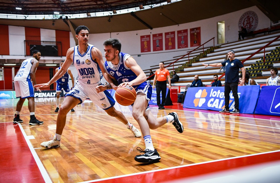 Mogi venceu o Cruzeiro na LDB — Foto: Vitor Souza/@vitorhugoooo_