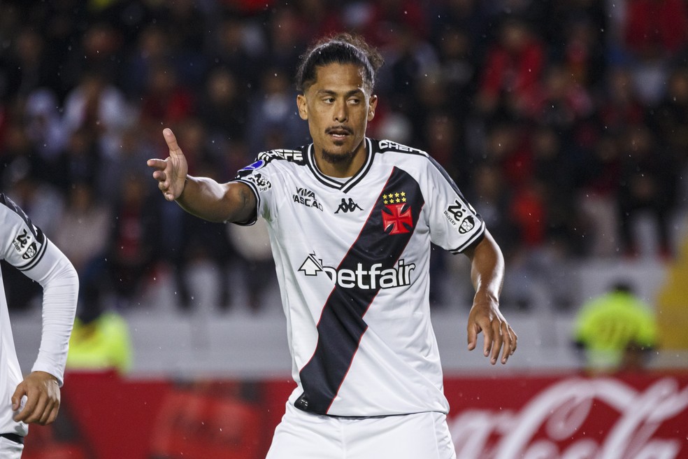 Maurcio Lemos em ao pelo Vasco  Foto: Oswald Charca/Eurasia Sport Images/Getty Images