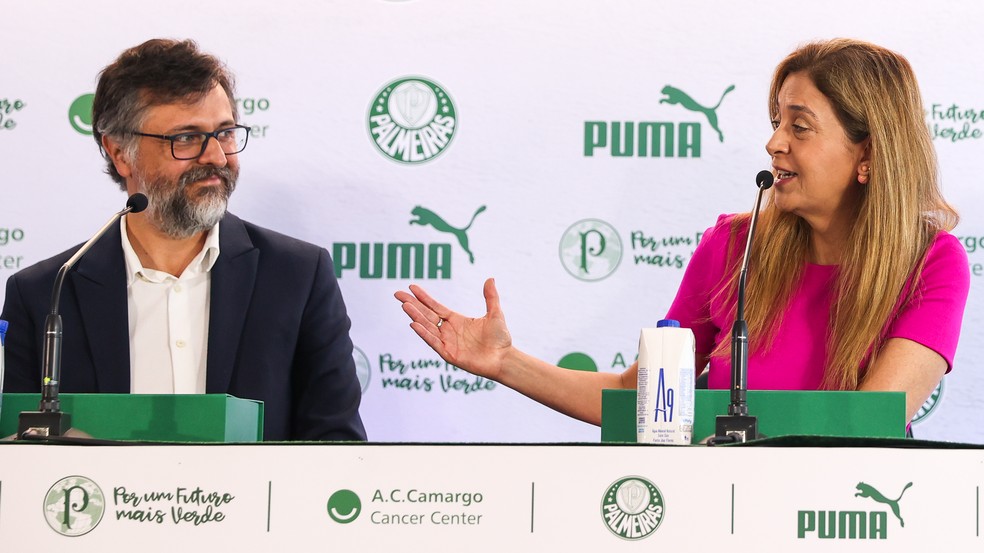 Sebastian Díaz, CEO da Puma, e Leila Pereira, presidente do Palmeiras — Foto: Fábio Menotti/Palmeiras