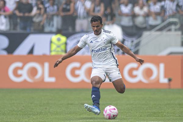Atuações do Cruzeiro: Kaiki mostra credenciais em vitória no clássico; dê suas notas