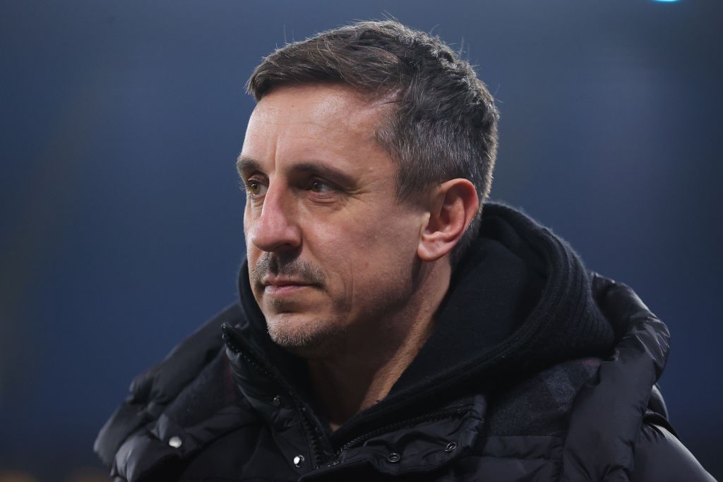 Gary Neville volta a criticar dupla de zaga da Argentina: "Se não tivessem Messi no ataque"