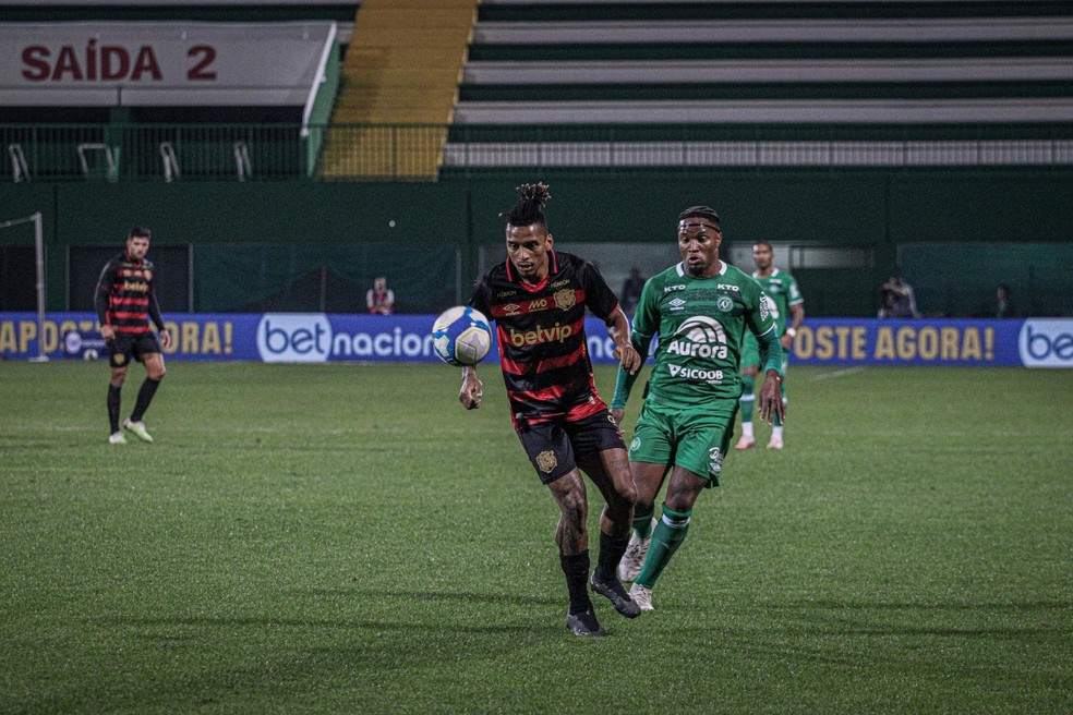 Dalbert em Chapecoense x Sport — Foto: Tiago Pavão/Sport