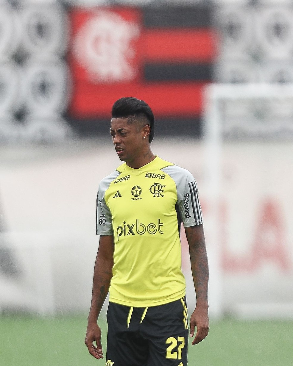 Bruno Henrique em treino do Flamengo — Foto: Gilvan de Souza / CRF