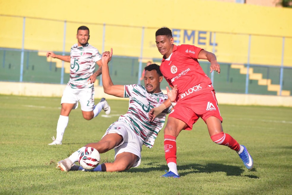 Parnahyba Série D - torcida e time em jogo