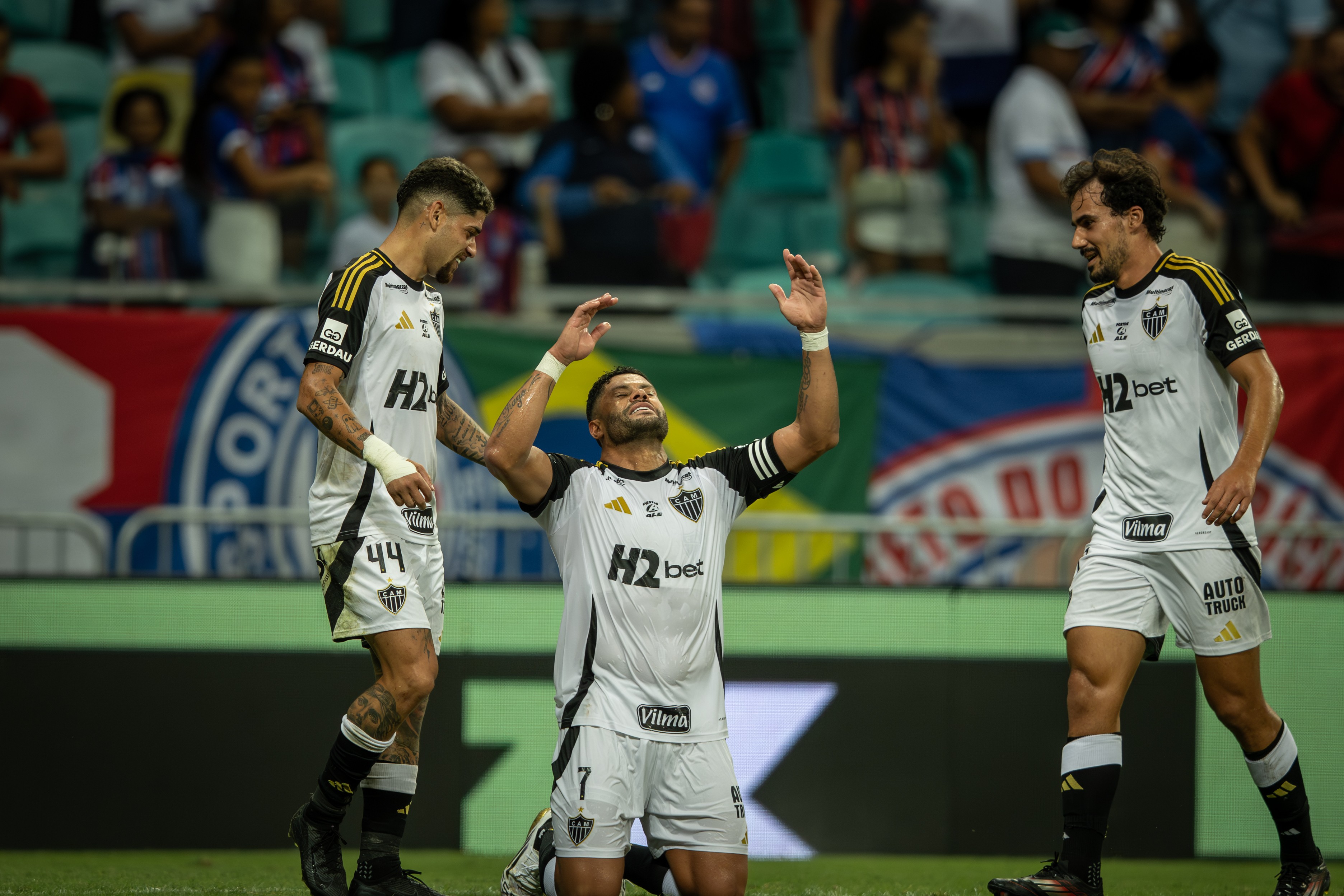 Análise: Atlético-MG perde mesmo com golaço de Hulk 