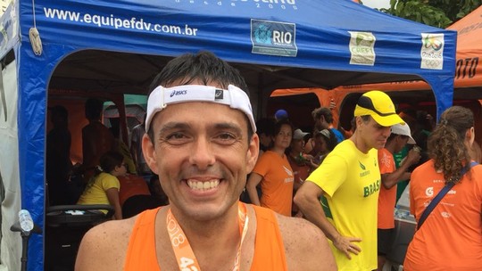 Dose dupla: Leandro celebra vida nova e 43 anos em seus primeiros 42km