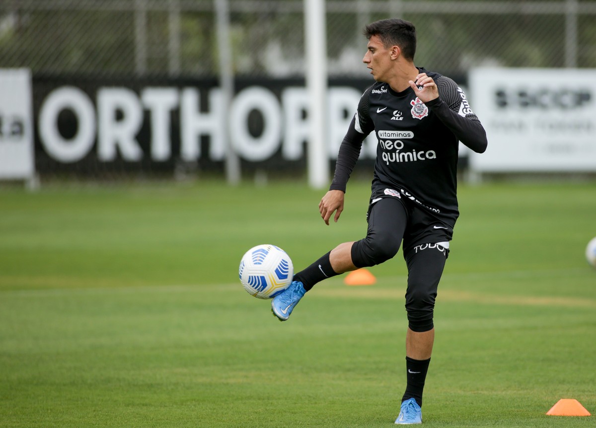 Meia do Corinthians é o melhor jogador sub-23 do Paulistão; veja