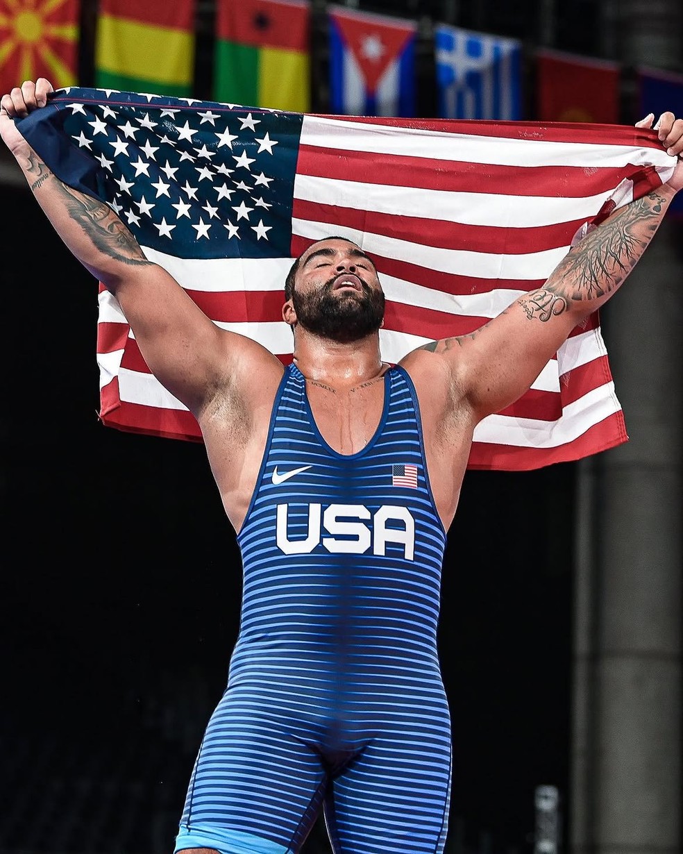 Gable Steveson estreia no UFC 329 — campeão olímpico
