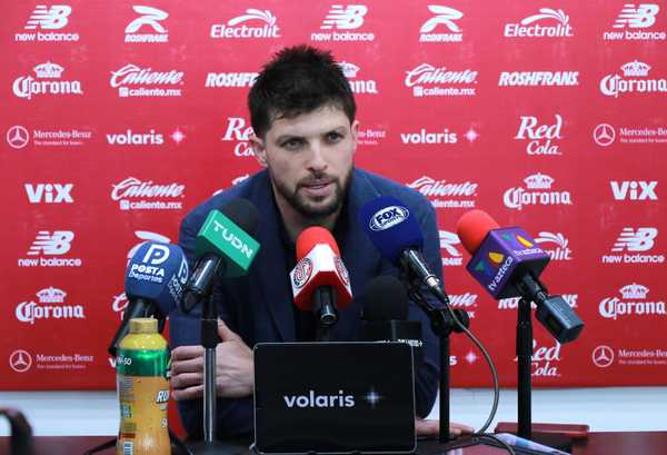 Negociações entre Tiago Volpi e Grêmio: goleiro fala sobre saída do Toluca