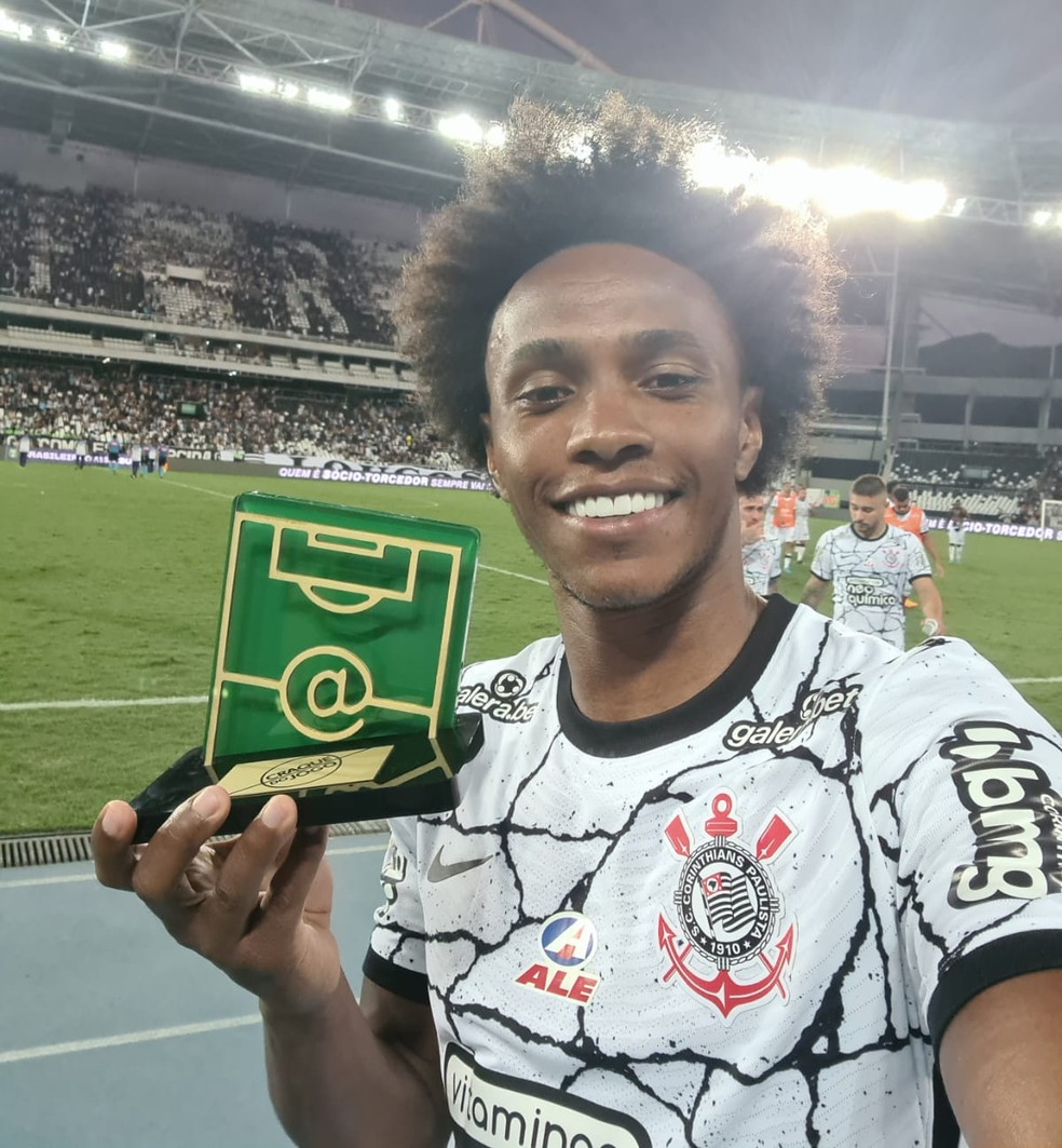Com apenas uma vitória no últimos cinco jogos, Botafogo visita Timão