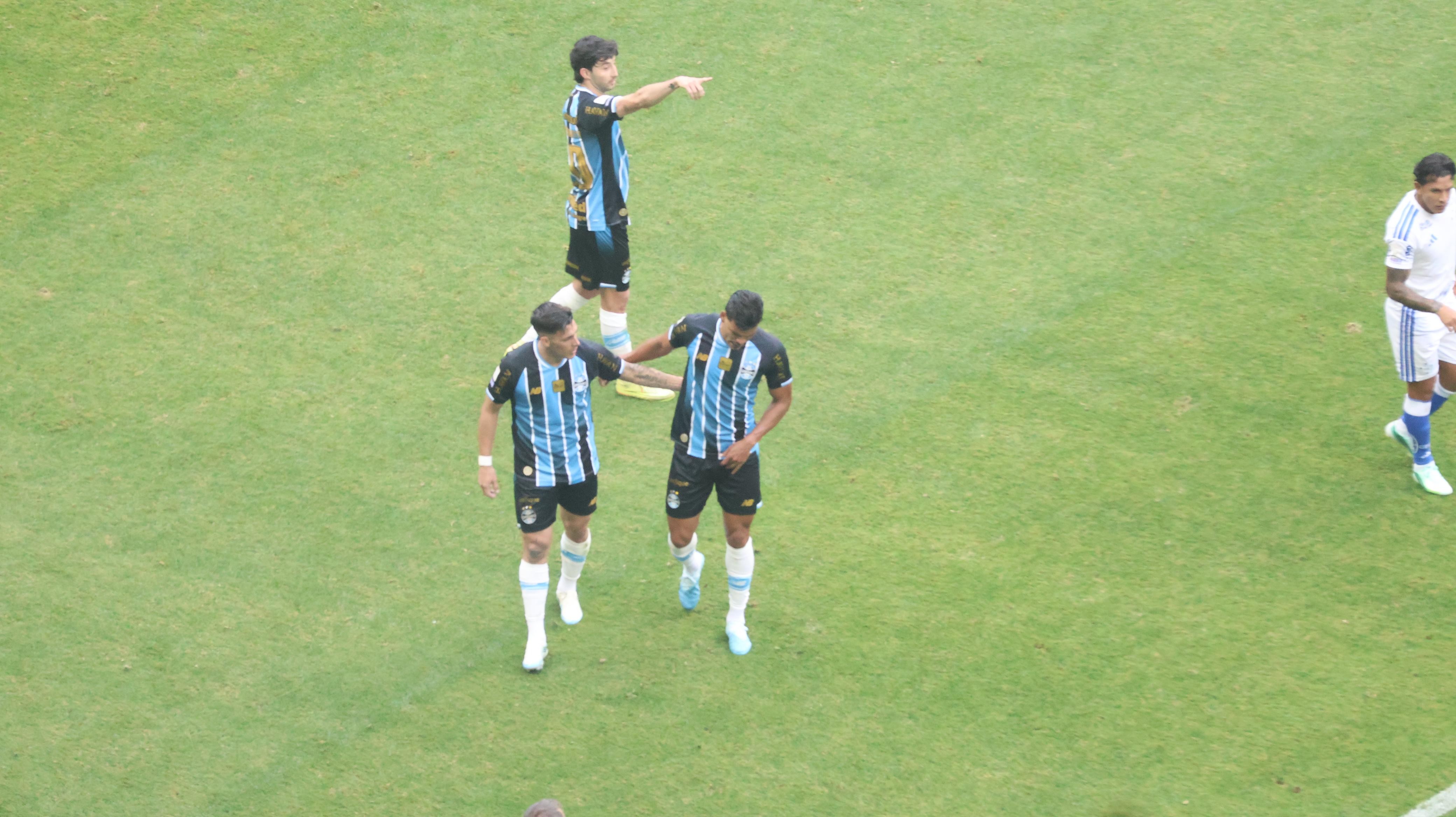 Danilo Barbosa sofre lesão e desfalca o Grêmio nos próximos jogos