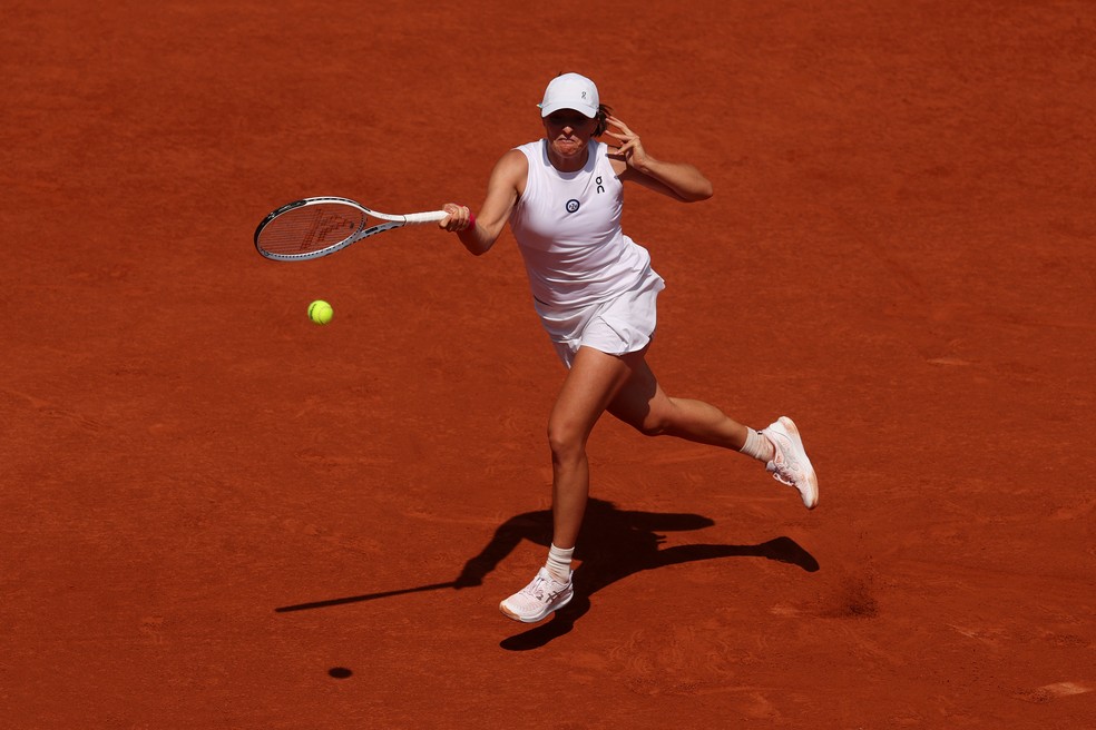Bia Haddad x Swiatek em Roland Garros: onde assistir e horário, tênis