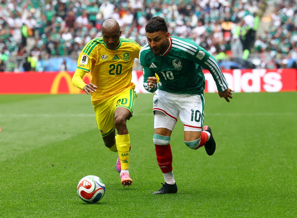 Alexis Vega em jogo da Copa 2026 — Alexis Vega
