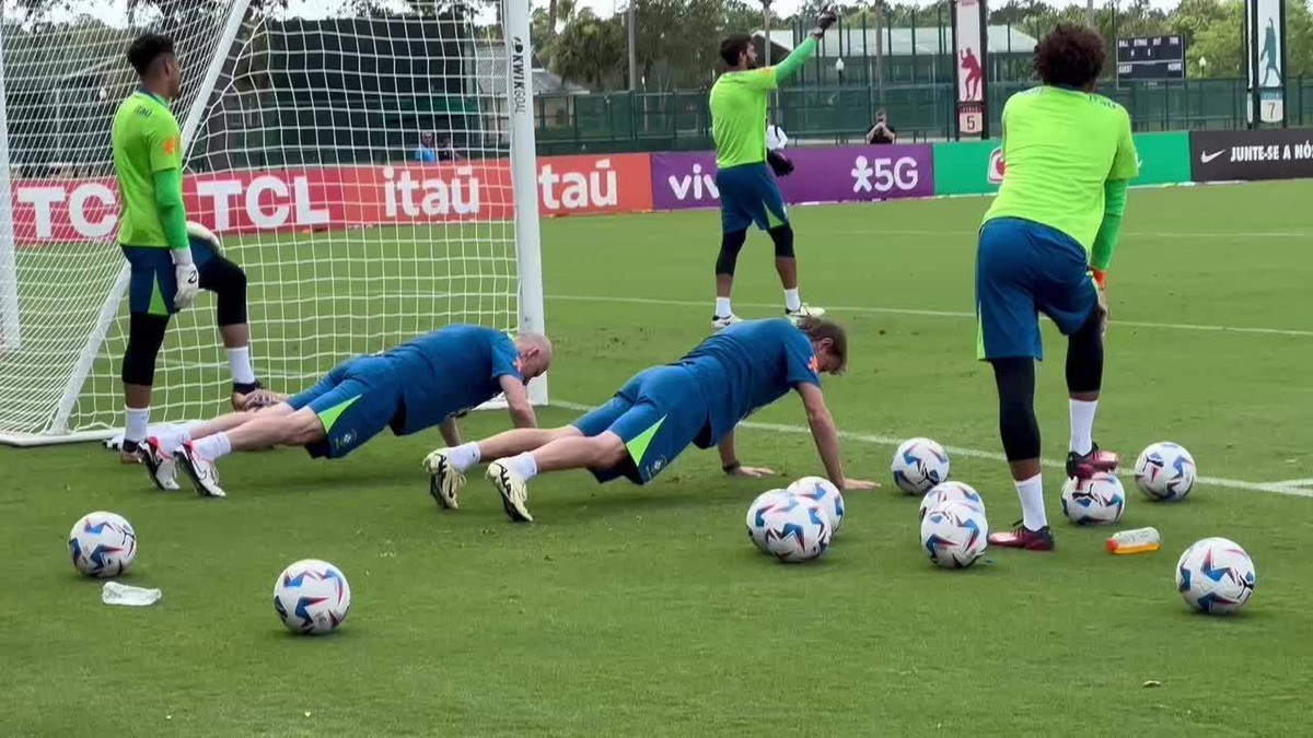 Goleiros da Seleção e Taffarel perdem desafio e sofrem castigo em ...