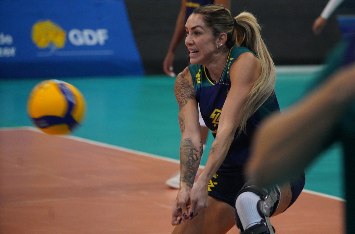 Thaisa comemora retorno à seleção brasileira de vôlei após cinco anos