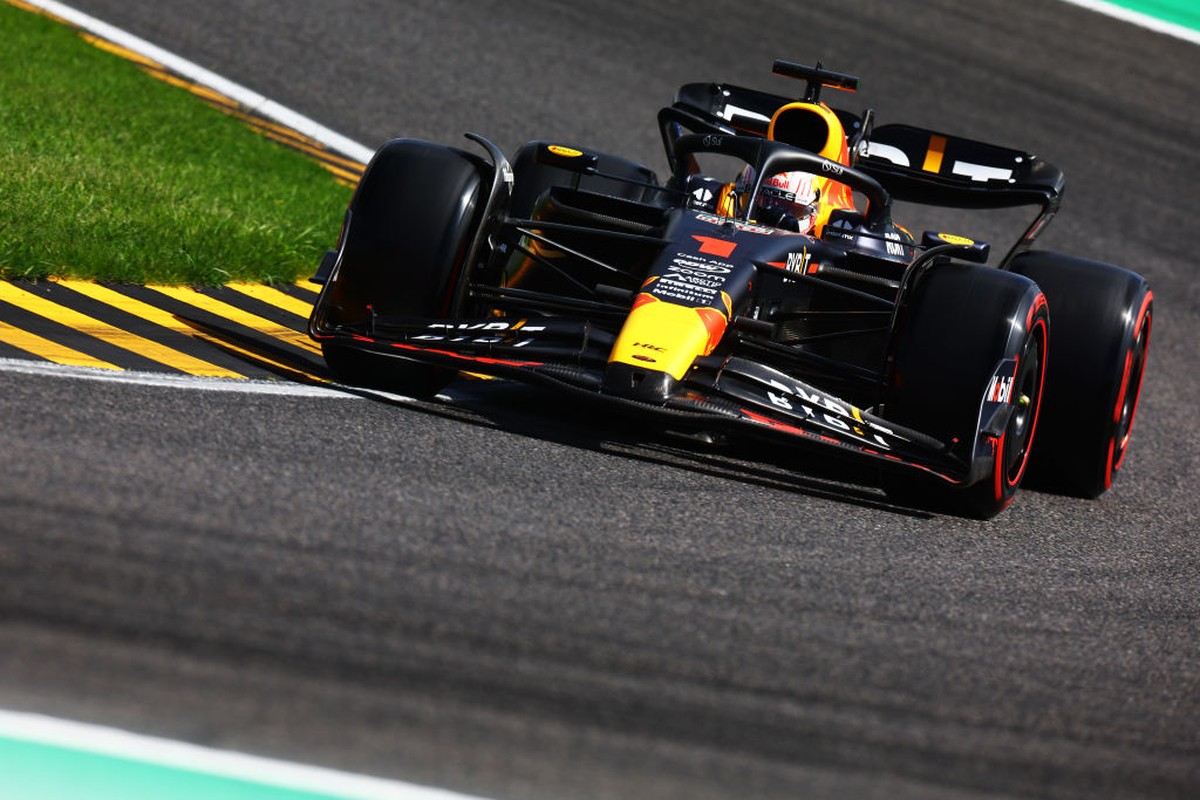 Verstappen crava melhor tempo no 3° treino livre do GP do Japão, batendo  Ferraris - A Crítica de Campo Grande