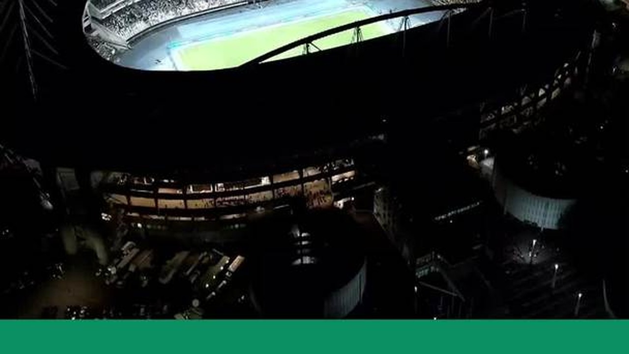 Confuso na torcida do Pearol aps jogo contra o Botafogo na Libertadores
